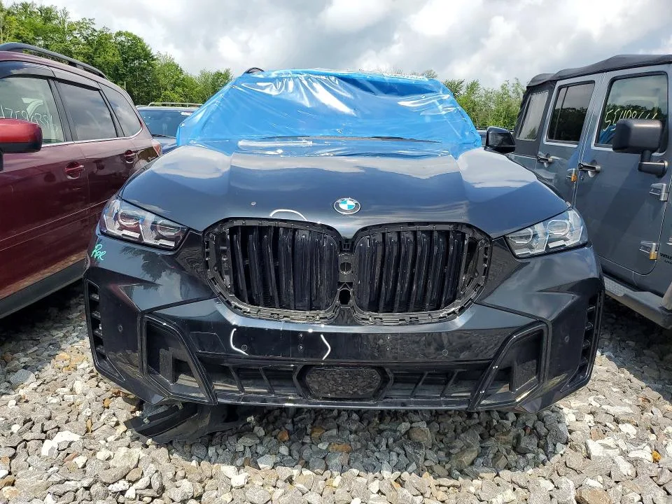 5UX23EU01R9U20798 — 2024 BMW X5 photo 5