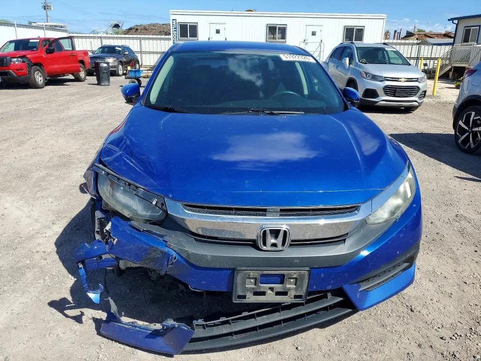 2HGFC2F53JH607637 — 2018 HONDA CIVIC photo 5