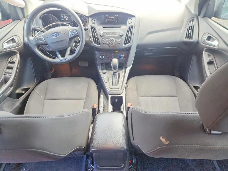 1FADP3K28HL311429 — 2017 FORD FOCUS photo 8