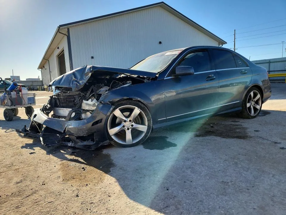 WDDGF4HB1EA964351 — 2014 MERCEDES-BENZ C