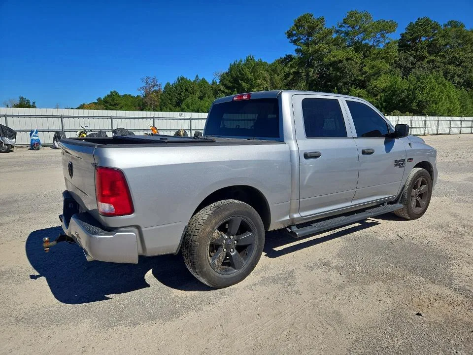3C6RR6KT7MG711260 — 2021 RAM 1500 CLASSIC photo 3