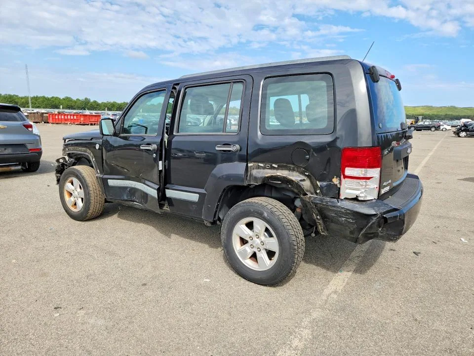 1J4PN2GKXAW116124 — 2010 JEEP LIBERTY photo 2