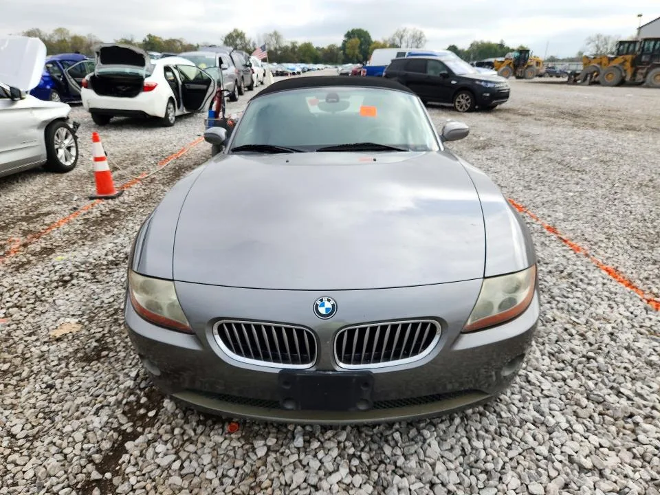 4USBT53433LT23256 — 2003 BMW Z4 photo 5