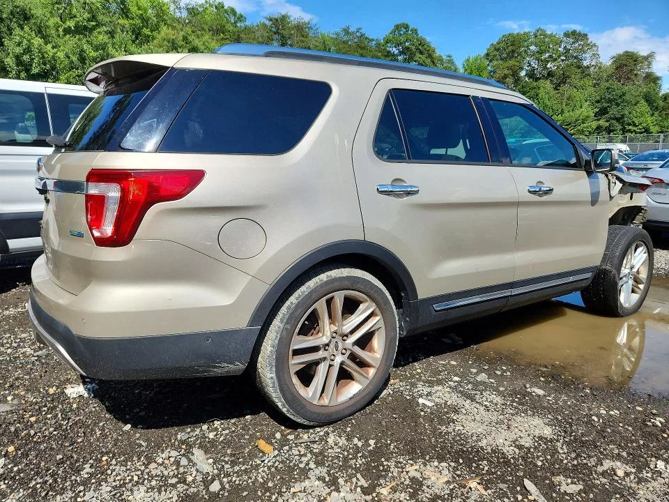 1FM5K8FH5HGC82405 — 2017 FORD EXPLORER photo 3