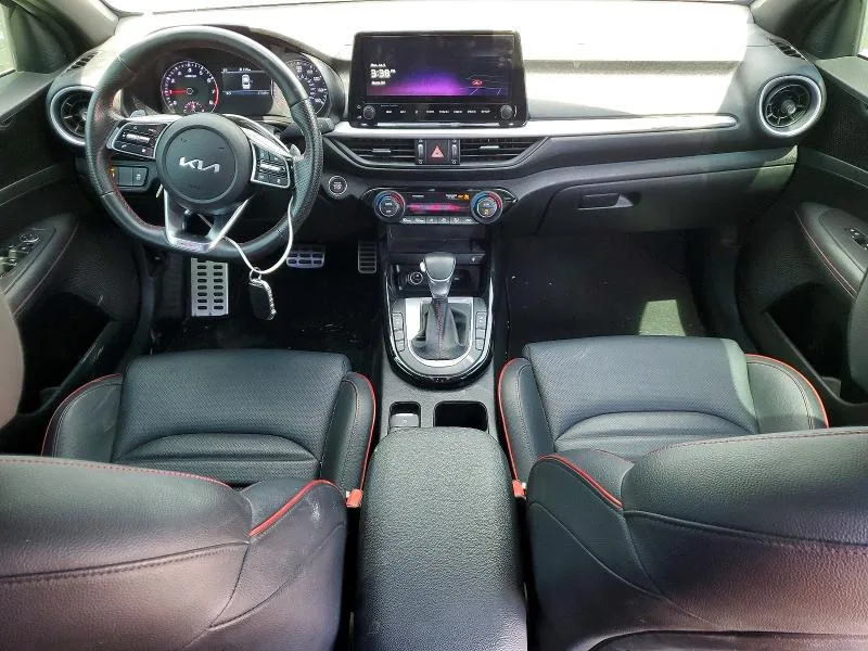 3KPF44AC7PE570285 — 2023 KIA FORTE photo 8