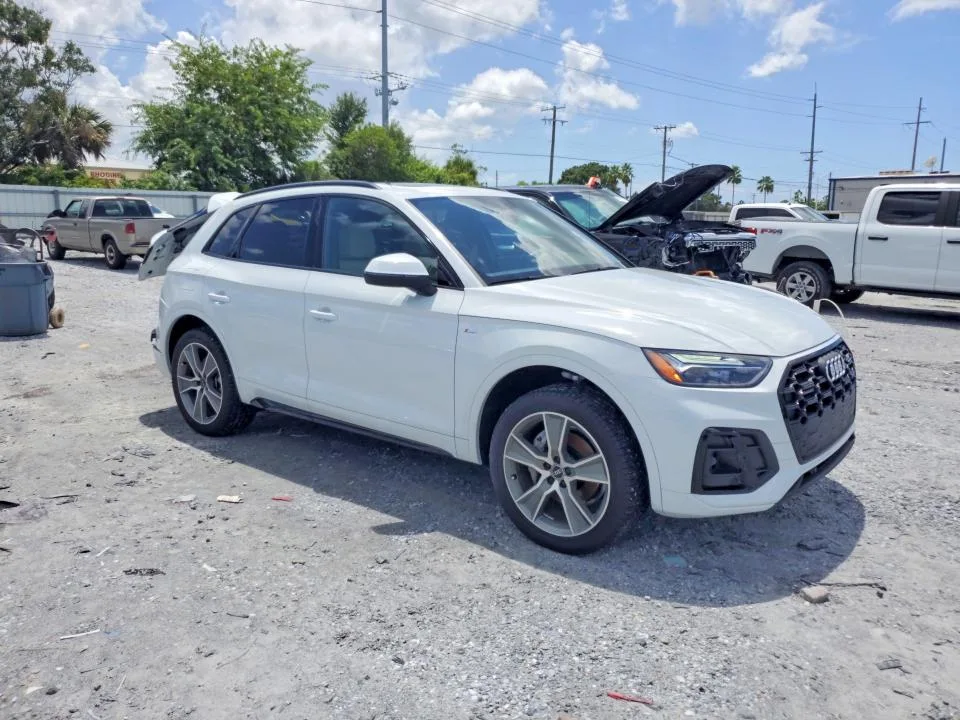 WA1GAAFY4S2057222 — 2025 AUDI Q5 photo 4