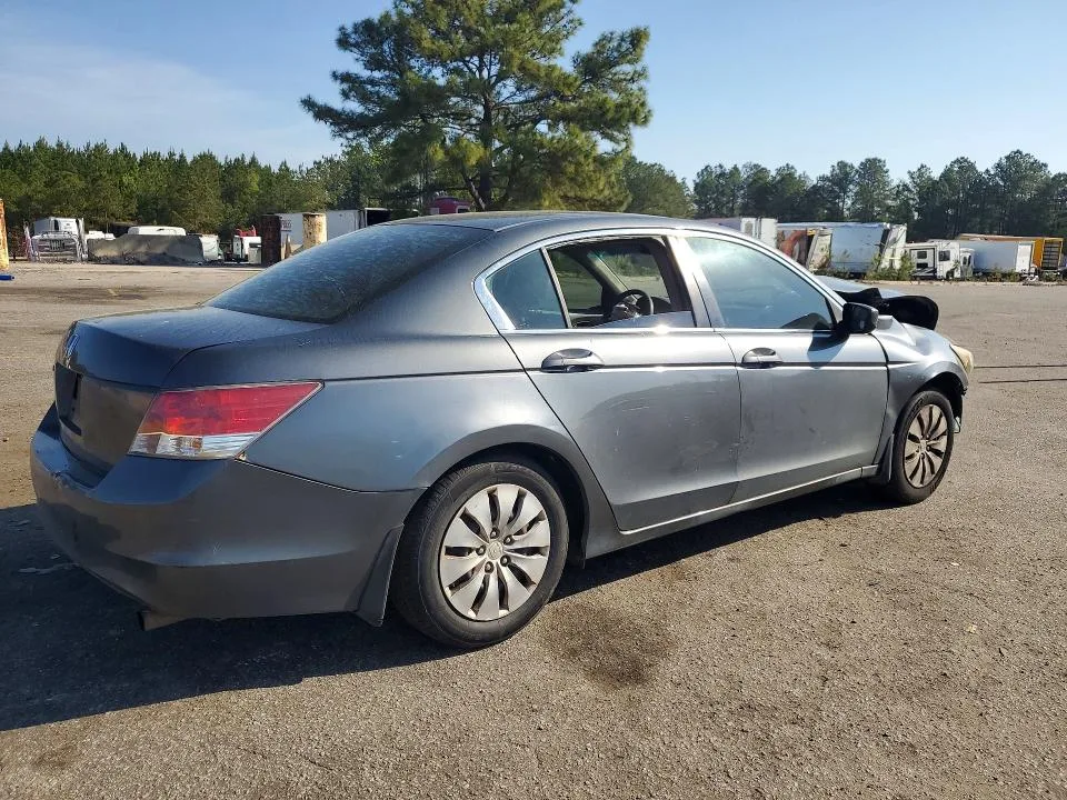 1HGCP26308A160330 — 2008 HONDA ACCORD photo 3