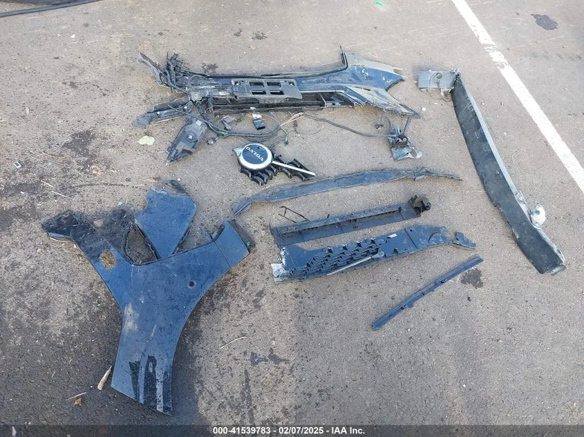YV4L12RX8P1352363 — 2023 VOLVO XC60 photo 3