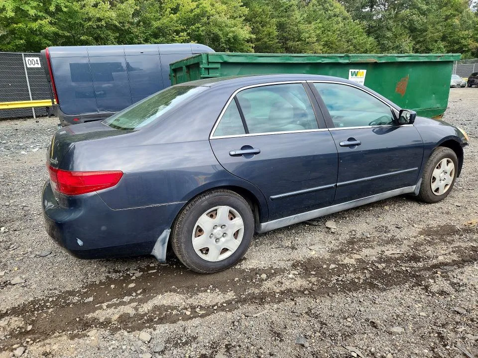 1HGCM56435A134402 — 2005 HONDA ACCORD photo 3