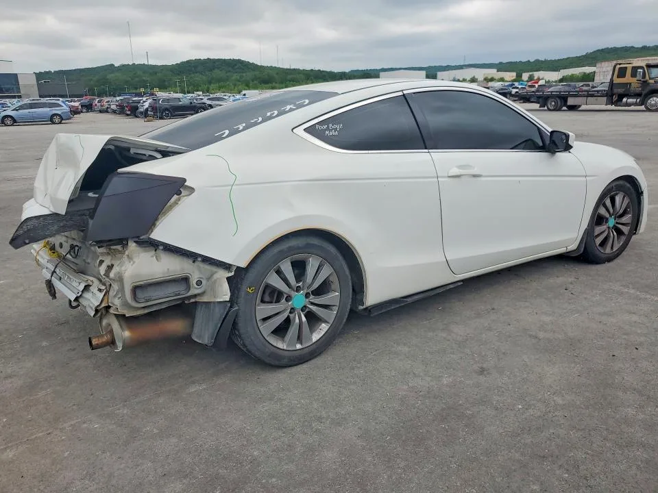 1HGCS12359A001058 — 2009 HONDA ACCORD photo 3