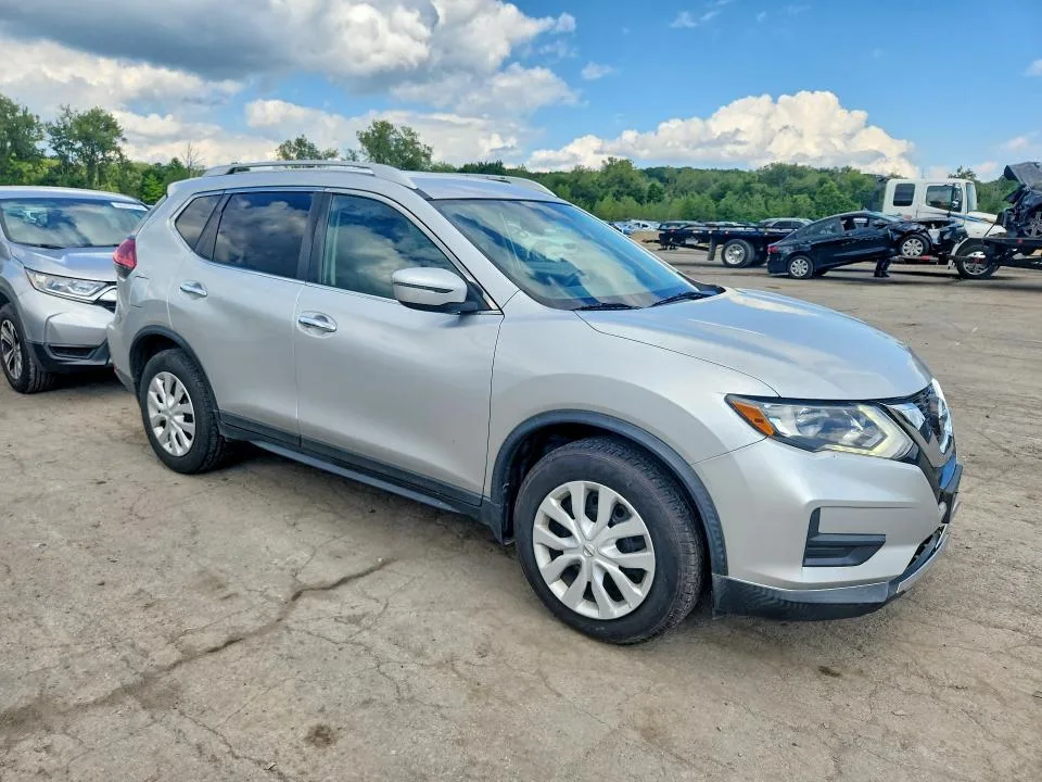 KNMAT2MV2HP513220 — 2017 NISSAN ROGUE photo 4