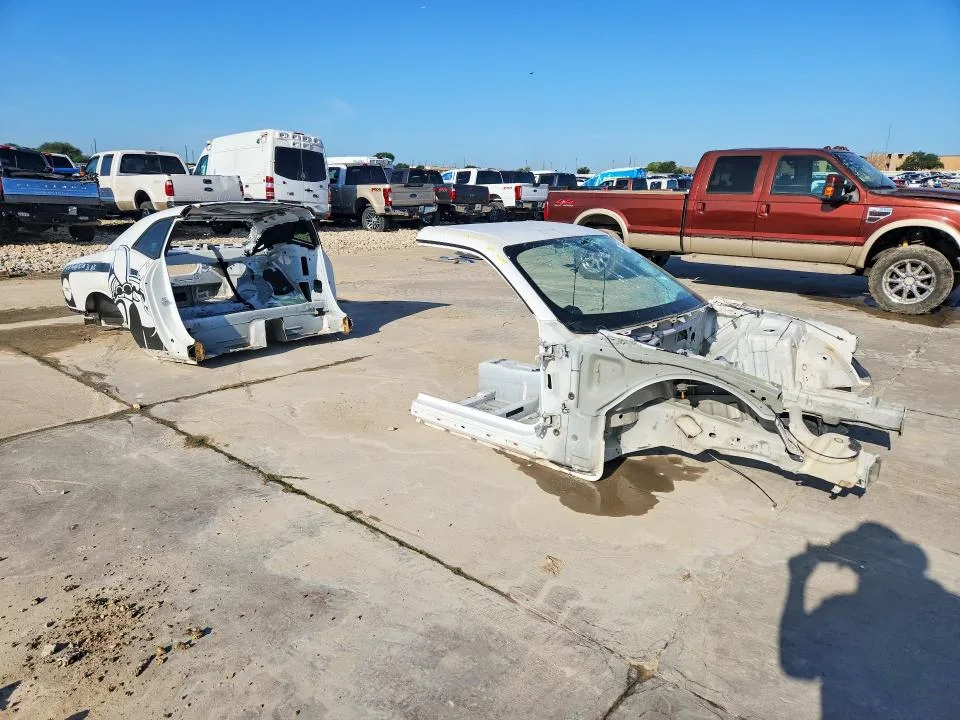 2C3CDZFJ8KH530032 — 2019 DODGE CHALLENGER photo 4