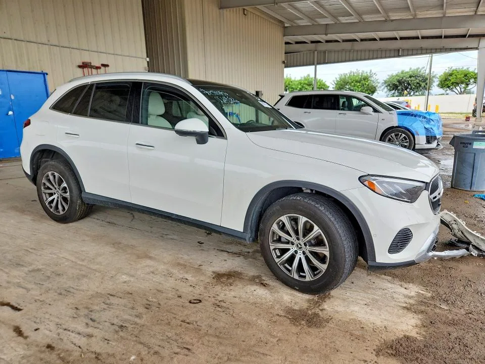 W1NKM4GB4RF193526 — 2024 MERCEDES-BENZ GLC photo 4