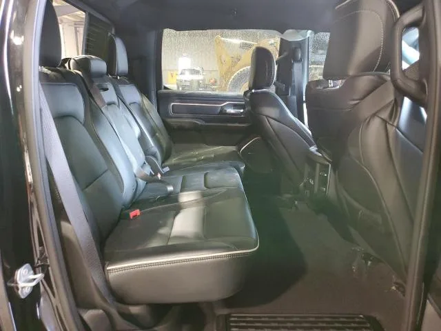 1C6SRFJP7SN749033 — 2025 RAM 1500 photo 10
