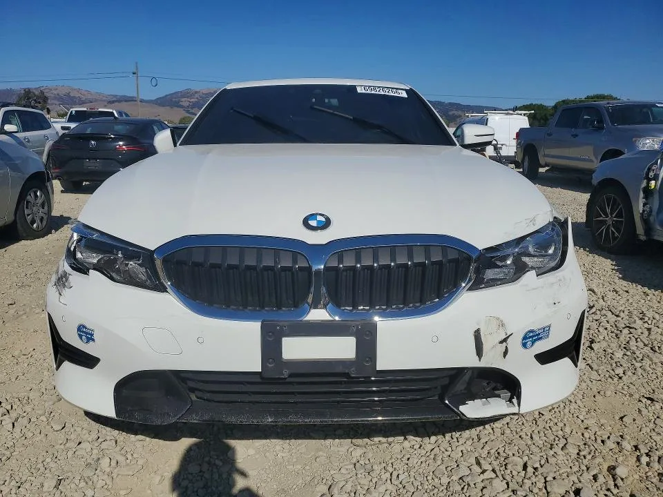 3MW5P7J0XM8B65846 — 2021 BMW 330E photo 5