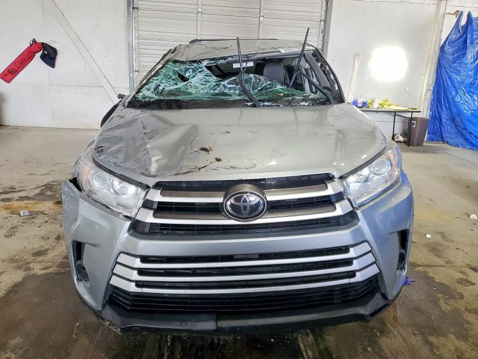 5TDZZRFHXHS202609 — 2017 TOYOTA HIGHLANDER photo 5