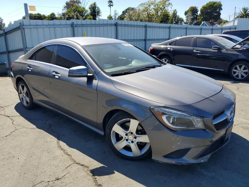 WDDSJ4EB3FN162181 — 2015 MERCEDES-BENZ CLA photo 4