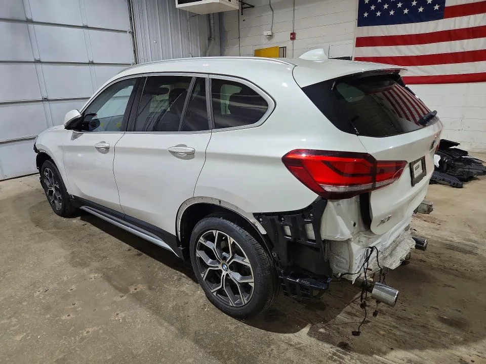 WBXJG9C07M5S54140 — 2021 BMW X1 photo 2