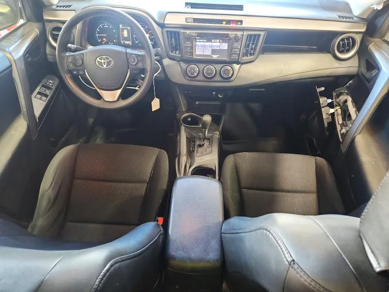 JTMBFREV0HJ174575 — 2017 TOYOTA RAV4 photo 8
