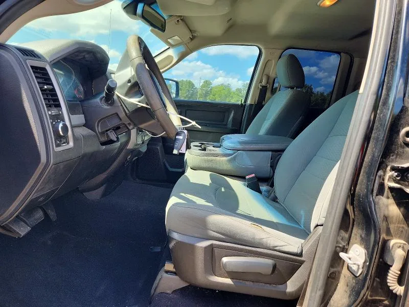 1C6RR6FG5KS630504 — 2019 RAM 1500 CLASSIC photo 7