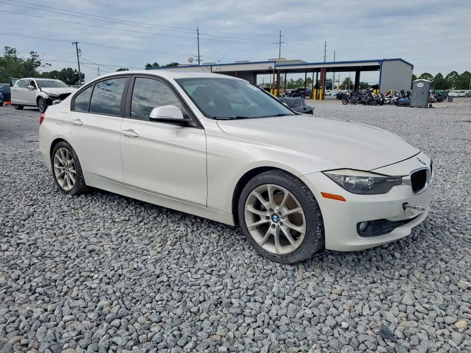 WBA3B1C56EK134265 — 2014 BMW 320 photo 4