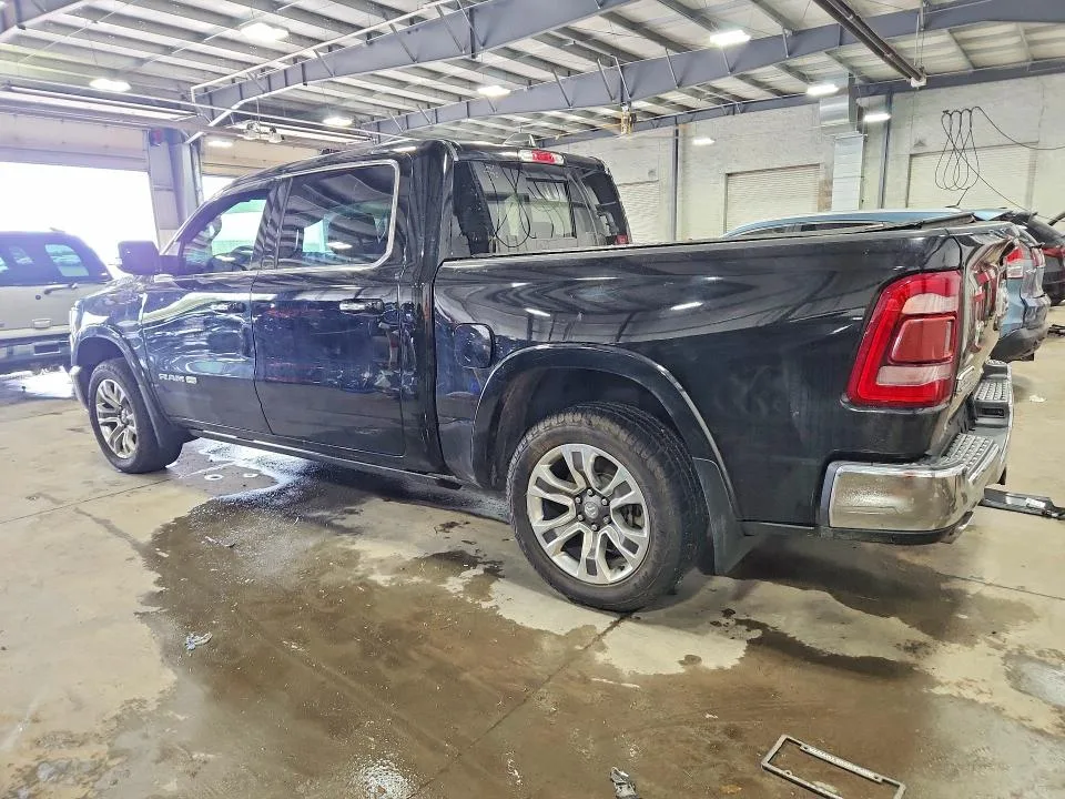 1C6SRFKT3KN705073 — 2019 RAM 1500 photo 2