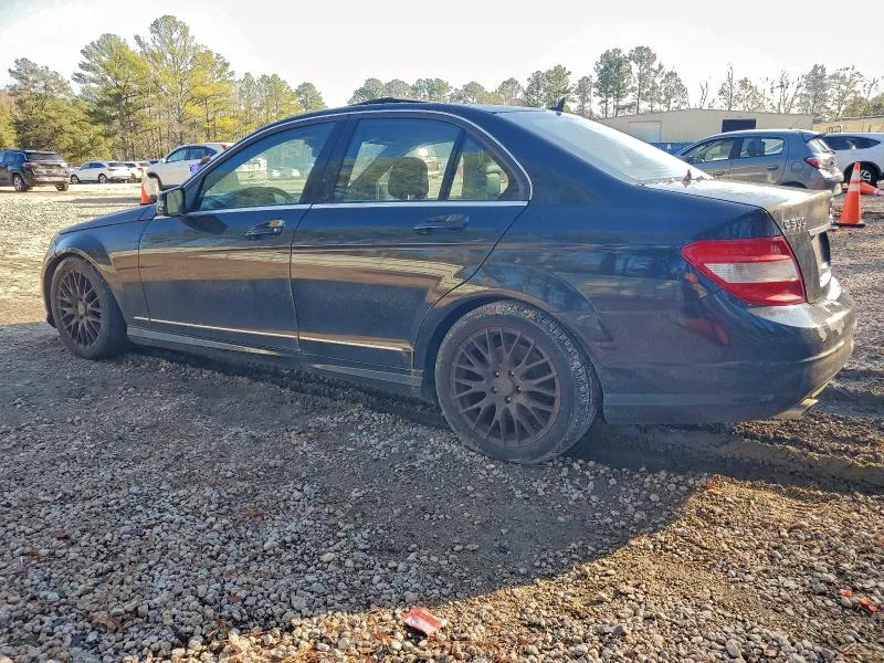 WDDGF8BB4BR143922 — 2011 MERCEDES-BENZ C photo 2