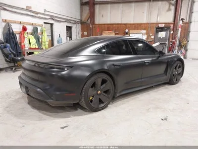 WP0AA2Y13NSA16038 — 2022 PORSCHE TAYCAN photo 4