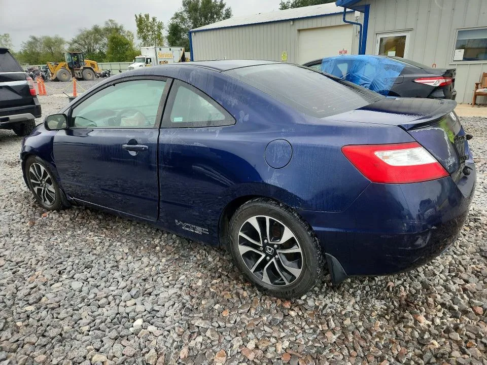 2HGFG12688H540895 — 2008 HONDA CIVIC photo 2