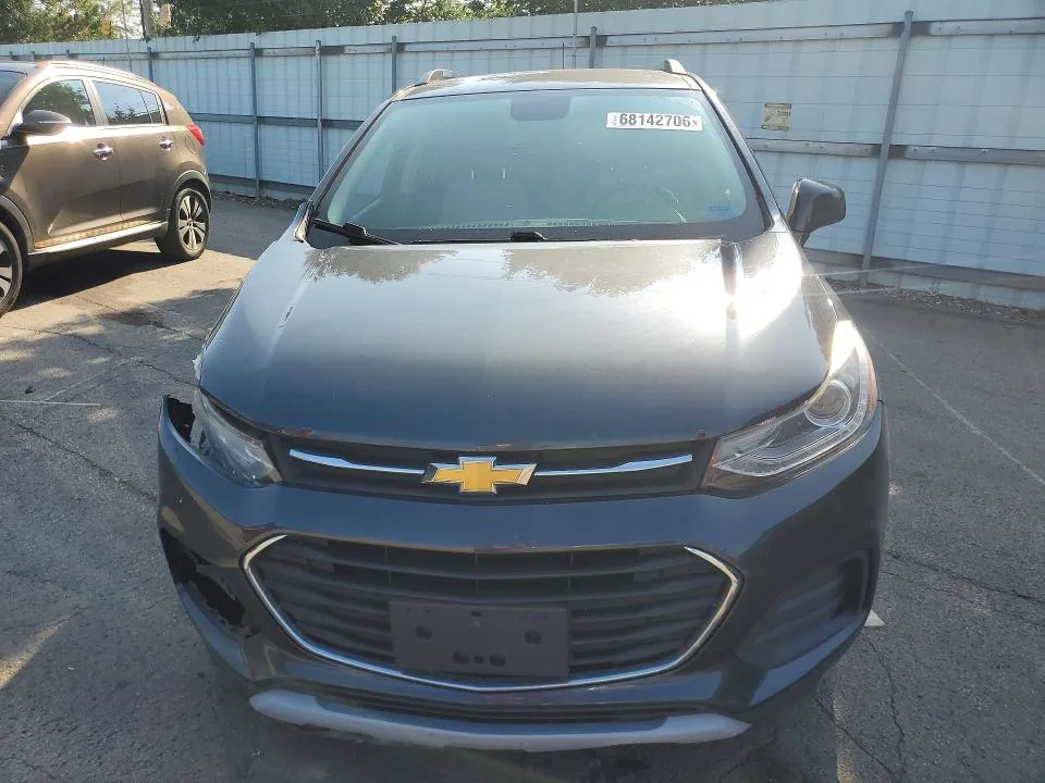 3GNCJLSB8HL284218 — 2017 CHEVROLET TRAX photo 5