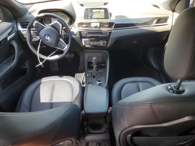 WBXHT3Z38J4A66773 — 2018 BMW X1 photo 8