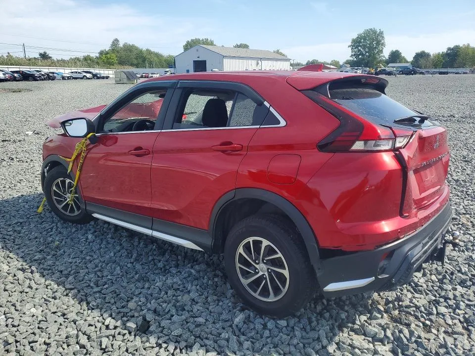 JA4ATUAA2NZ012819 — 2022 MITSUBISHI ECLIPSE CROSS photo 2