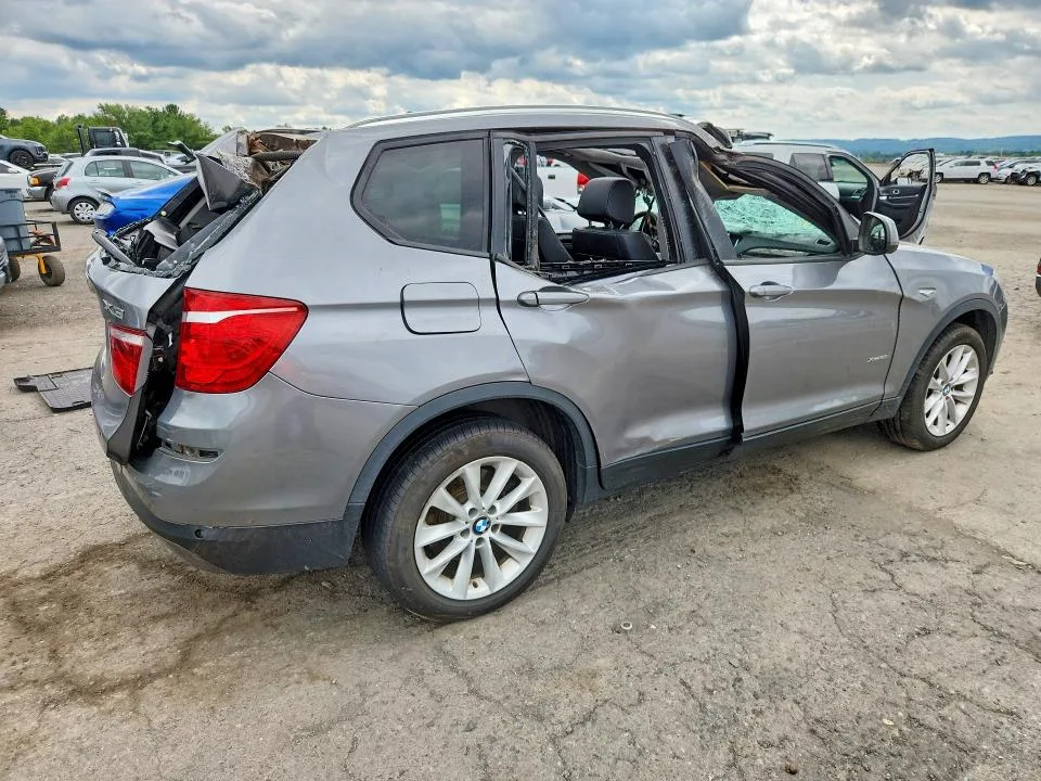 5UXWX9C56G0D82841 — 2016 BMW X3 photo 3