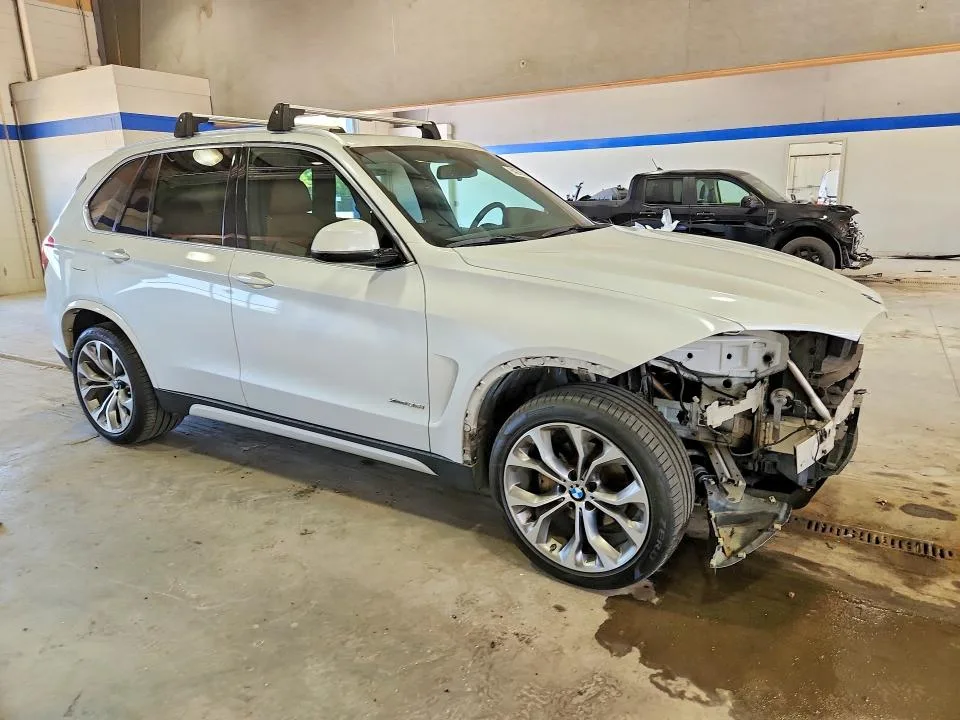 5UXKR0C57H0U53659 — 2017 BMW X5 photo 4