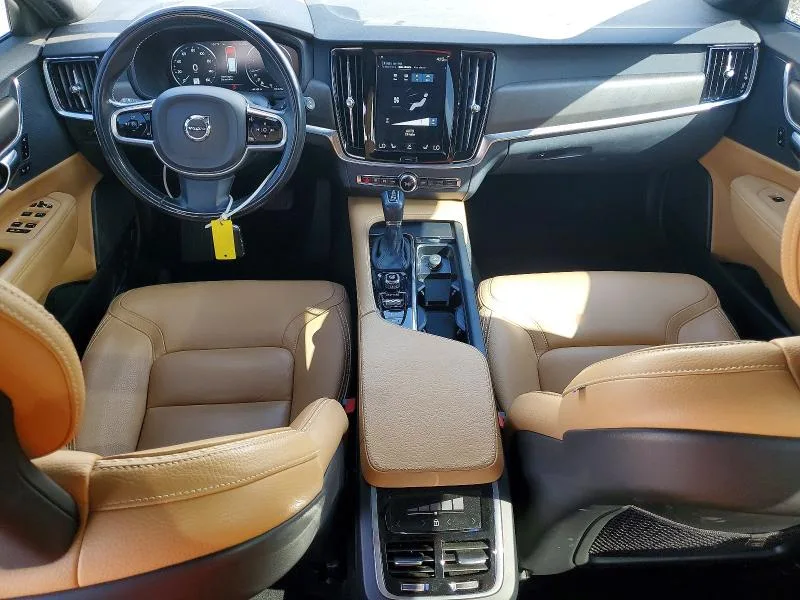 YV4102NKXJ1016497 — 2018 VOLVO V90 CROSS COUNTRY photo 8