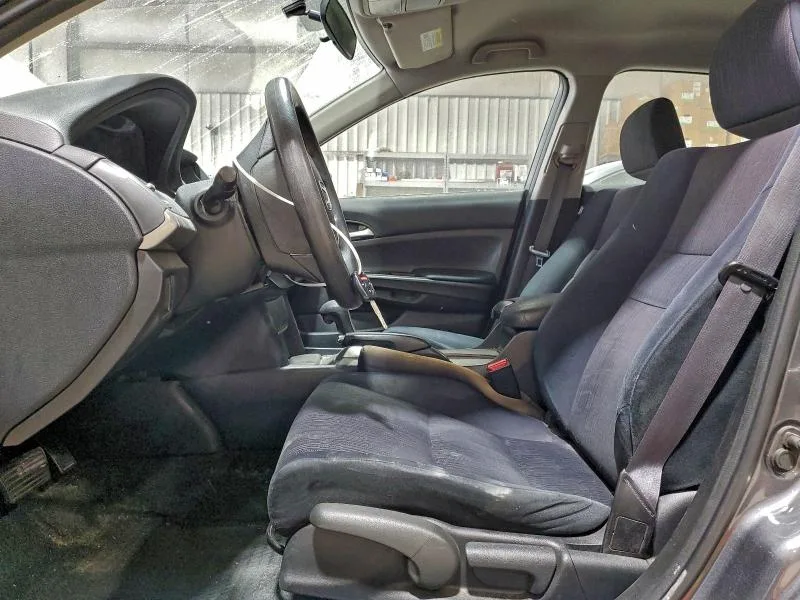 1HGCP2F34CA197485 — 2012 HONDA ACCORD photo 7