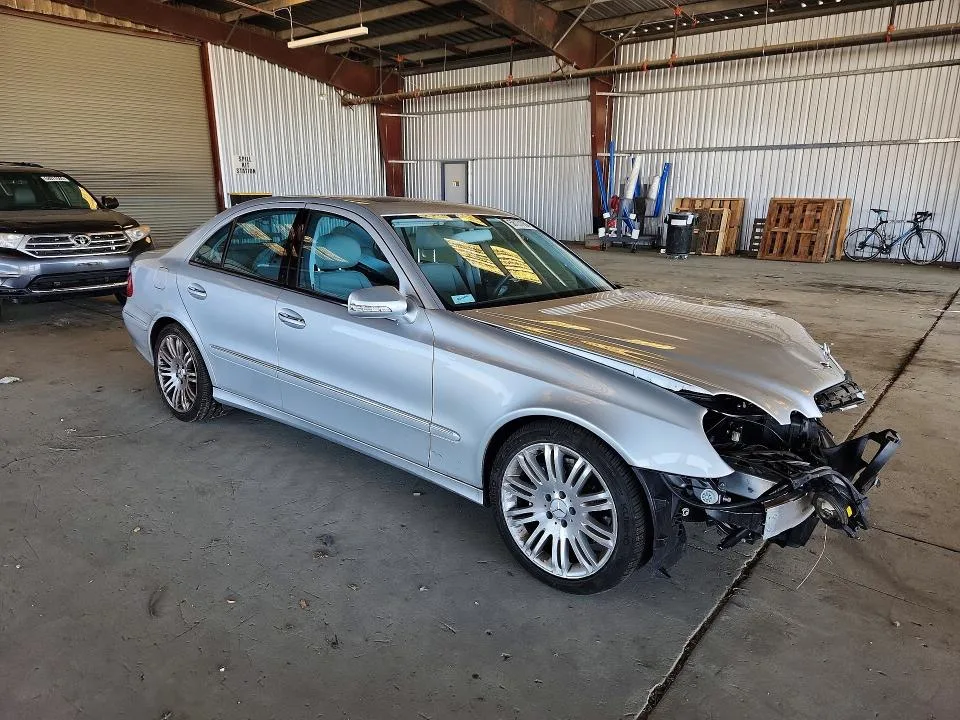 WDBUF56X57B049144 — 2007 MERCEDES-BENZ E photo 4