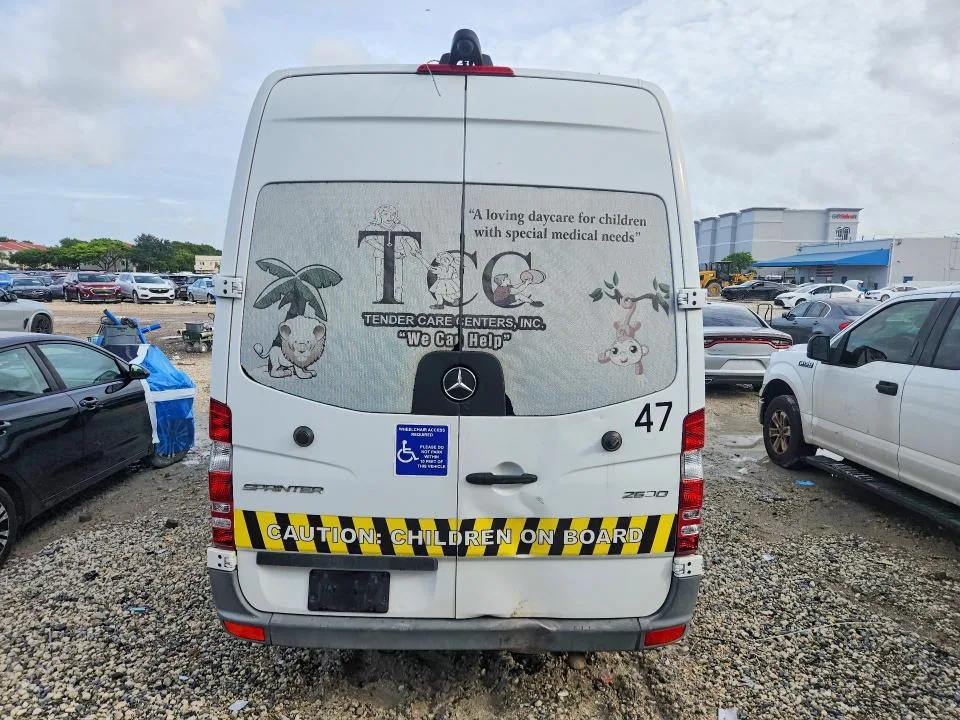 WDZPE8CD8JP618219 — 2018 MERCEDES-BENZ SPRINTER photo 6