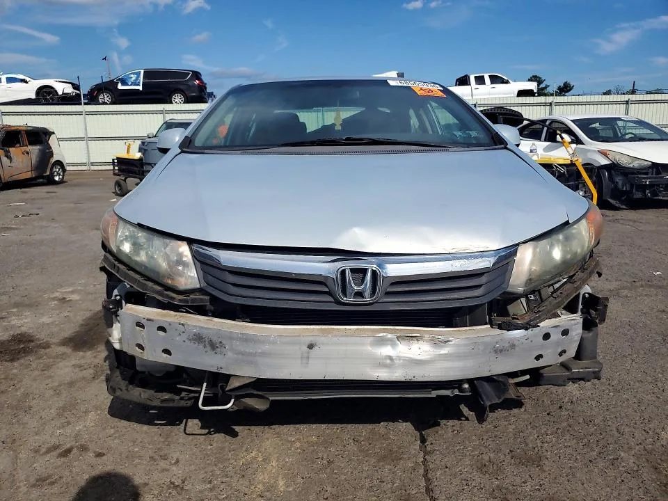 2HGFB2F55CH559340 — 2012 HONDA CIVIC photo 5