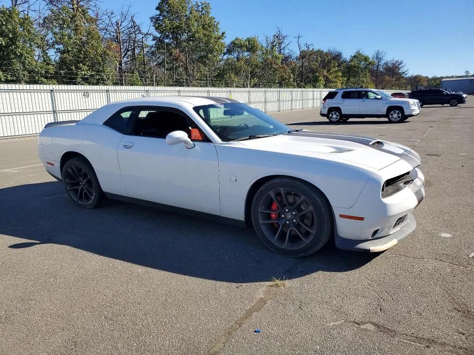 2C3CDZFJ9MH627887 — 2021 DODGE CHALLENGER photo 4