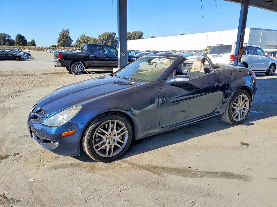 WDBWK56F57F167375 — 2007 MERCEDES-BENZ SLK