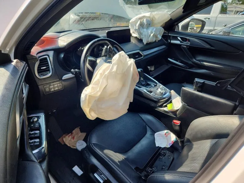 JM3TCBDY7P0632835 — 2023 MAZDA CX-9 photo 8