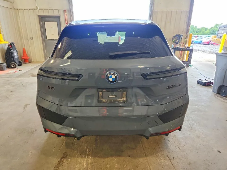 WB523CF01SCU17892 — 2023 BMW IX photo 6