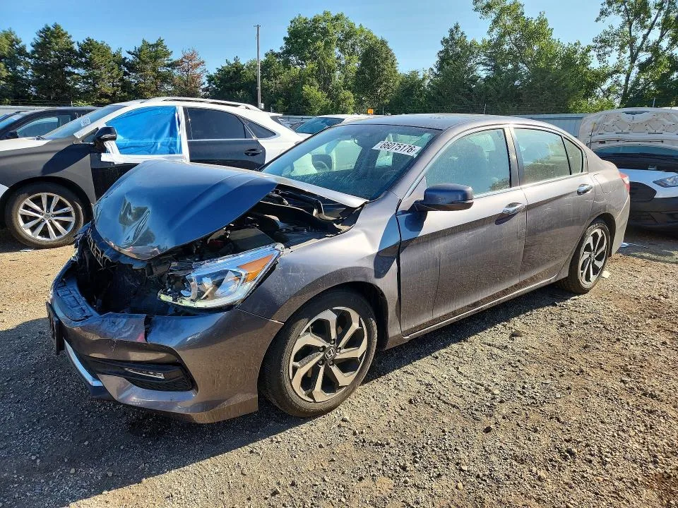 1HGCR2F88HA049711 — 2017 HONDA ACCORD