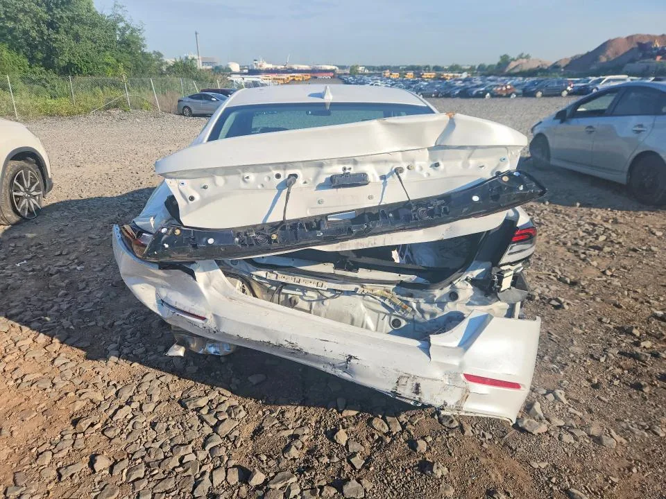 1HGCY1F37RA092214 — 2024 HONDA ACCORD photo 6