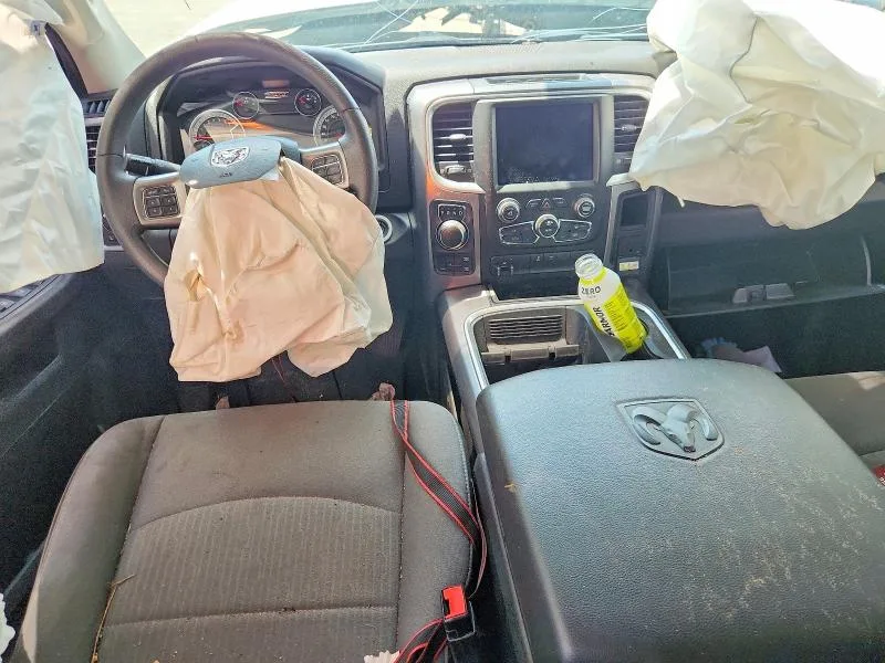 1C6RR7LGXPS516967 — 2023 RAM 1500 CLASSIC photo 8
