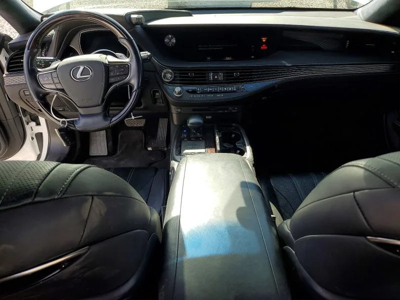 JTHC5LFF4J5001084 — 2018 LEXUS LS photo 8