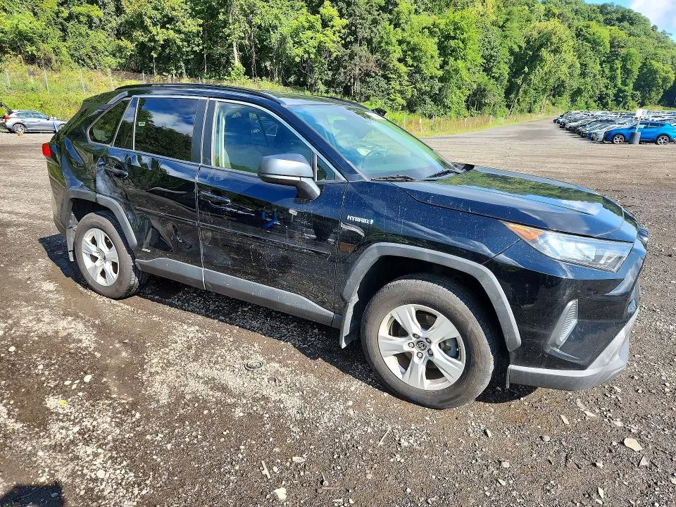JTMLWRFV5KD026382 — 2019 TOYOTA RAV4 photo 4