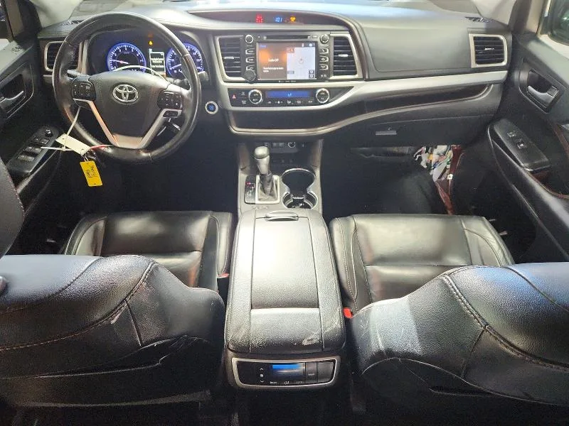 5TDJZRFH8JS912580 — 2018 TOYOTA HIGHLANDER photo 8