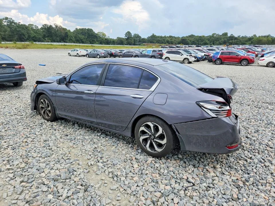 1HGCR2F00GA073865 — 2016 HONDA ACCORD photo 2